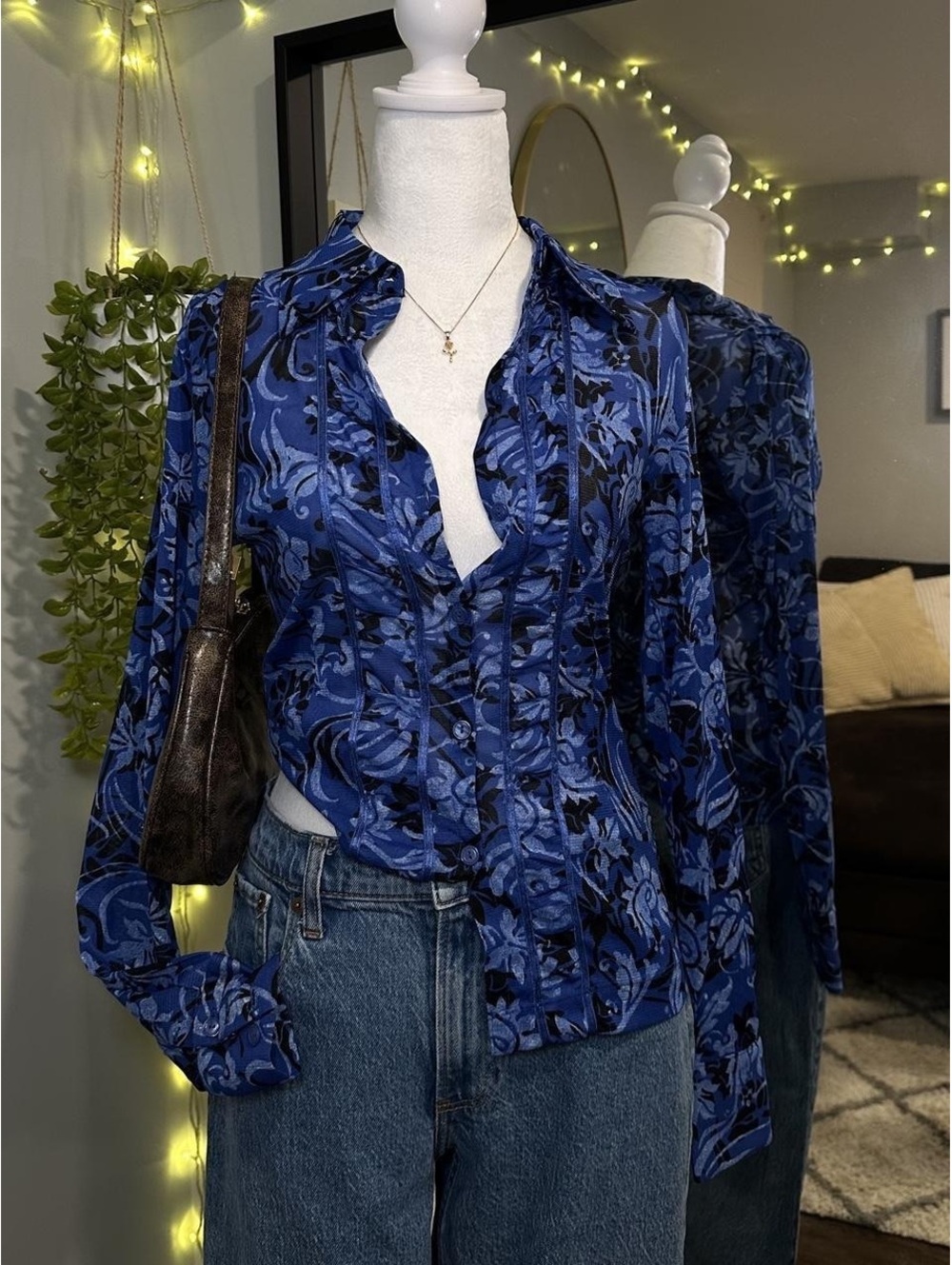 Blue Two-tone Floral Ruffle Blouse 🦋